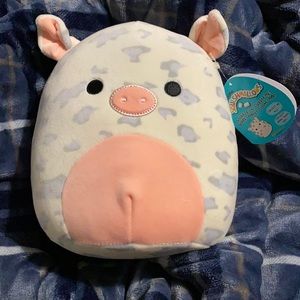 Rosie the pig Squishmallow